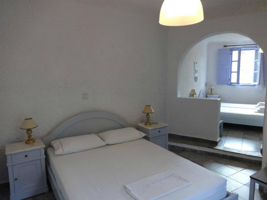 Porto Sikinos Hotel Alopronia Room photo